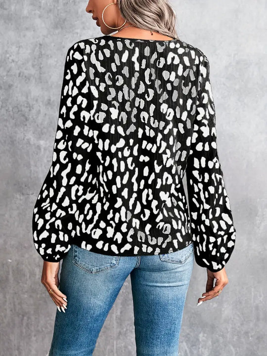 V-hals blouse met luipaardprint - Mette